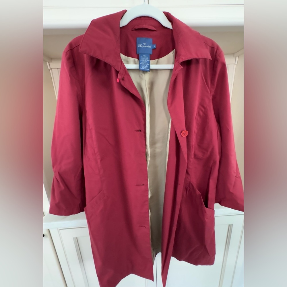 Faconnable Trench coat - brick red. Size L
